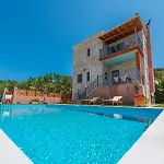 Dreamland Villas