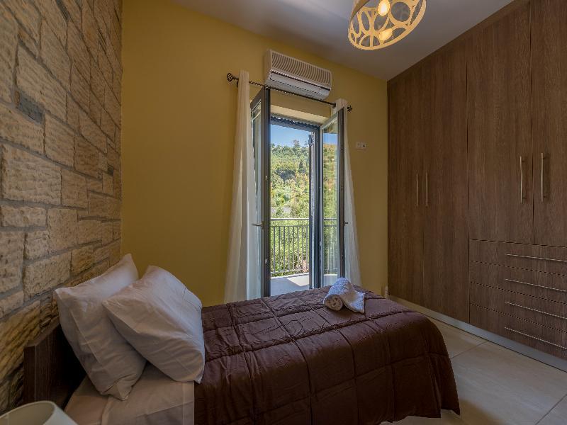 Dreamland Villas